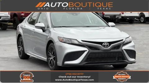 Silver 2022 Toyota Camry SE for sale in Alvin, TX