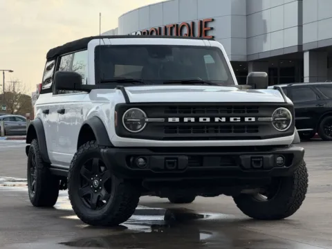Photos of 2022 Ford Bronco Black Diamond for sale in Alvin, TX at Auto Boutique Texas