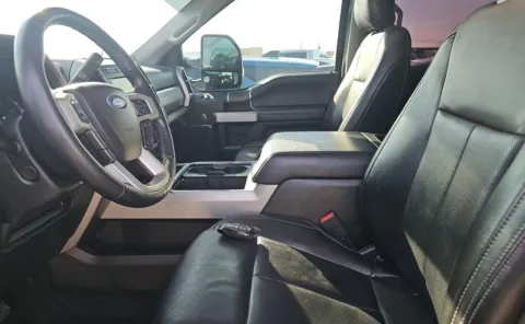 More photos of 2021 Ford Super Duty F-250 SRW LARIAT at Auto Boutique Texas, TX