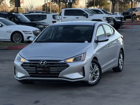 Photos of 2020 Hyundai Elantra SEL for sale in Alvin, TX at Auto Boutique Texas