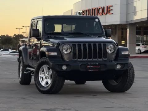 Photos of 2020 Jeep Gladiator Sport S for sale in Alvin, TX at Auto Boutique Texas