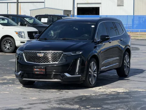 Another view of 2020 Cadillac XT6 FWD Premium Luxury for sale in Alvin, TX at Auto Boutique Texas