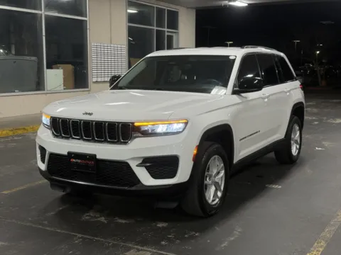 Another view of 2023 Jeep Grand Cherokee Laredo for sale in Alvin, TX at Auto Boutique Texas
