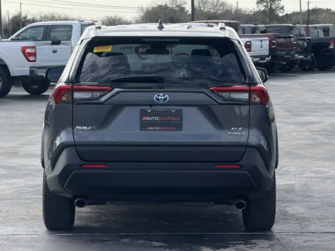 More photos of 2021 Toyota RAV4 Hybrid XLE at Auto Boutique Texas, TX
