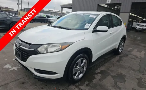 White 2018 Honda HR-V LX for sale in Alvin, TX