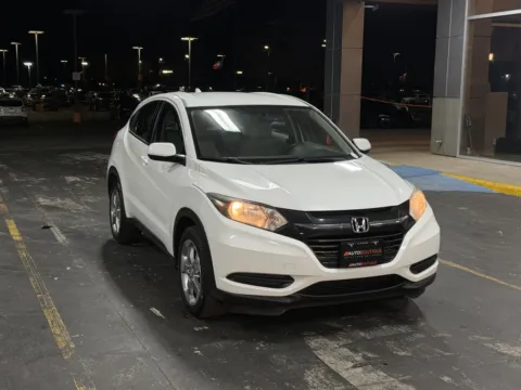Photos of 2018 Honda HR-V LX for sale in Alvin, TX at Auto Boutique Texas