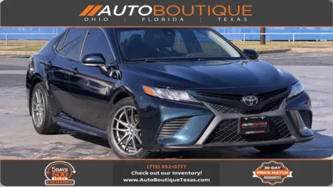 Blue 2020 Toyota Camry SE for sale in Alvin, TX