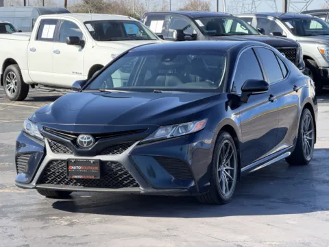 Another view of 2020 Toyota Camry SE for sale in Alvin, TX at Auto Boutique Texas