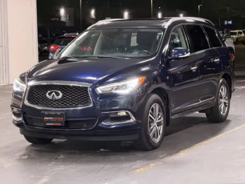 Another view of 2020 INFINITI QX60 LUXE for sale in Alvin, TX at Auto Boutique Texas