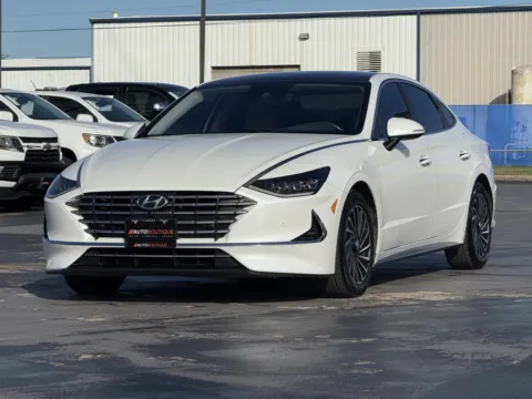 Another view of 2022 Hyundai Sonata Hybrid Limited for sale in Alvin, TX at Auto Boutique Texas