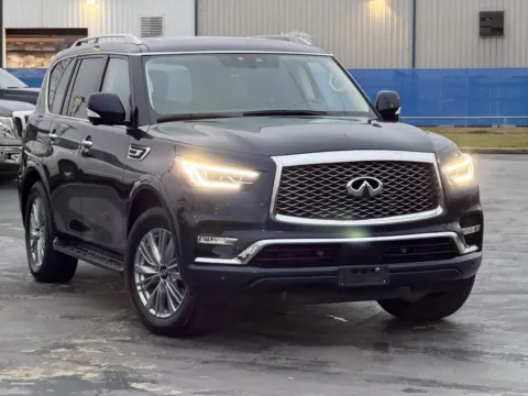 Photos of 2024 INFINITI QX80 LUXE for sale in Alvin, TX at Auto Boutique Texas