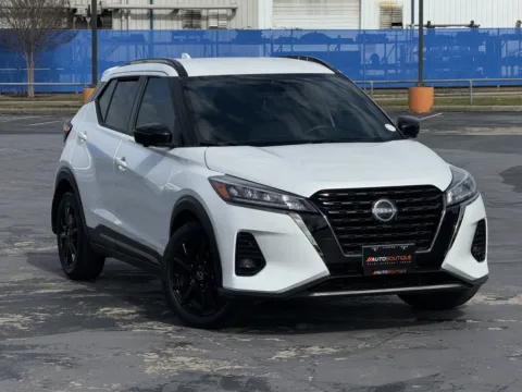 Photos of 2023 Nissan Kicks SR for sale in Alvin, TX at Auto Boutique Texas