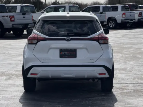 More photos of 2023 Nissan Kicks SR at Auto Boutique Texas, TX