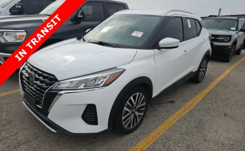 White 2021 Nissan Kicks SV for sale in Alvin, TX