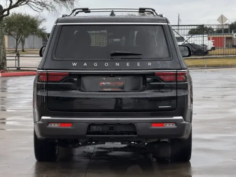 More photos of 2022 Jeep Wagoneer Series II at Auto Boutique Texas, TX