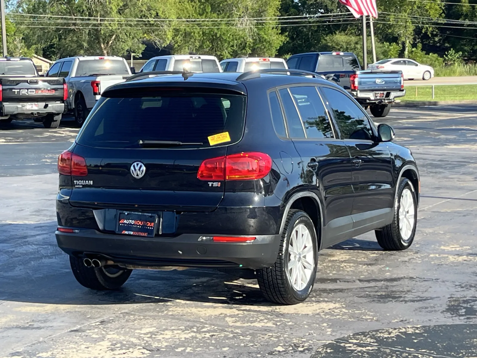 2017 Volkswagen Tiguan Limited Base - Photo 8