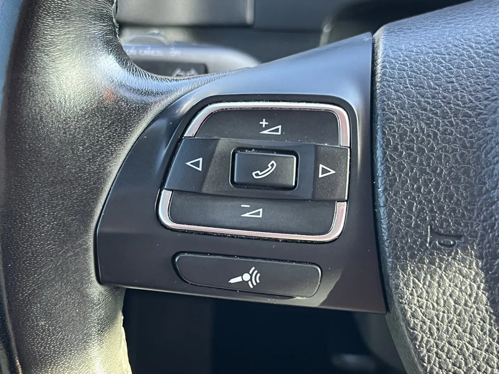 2017 Volkswagen Tiguan Limited Base - Photo 16