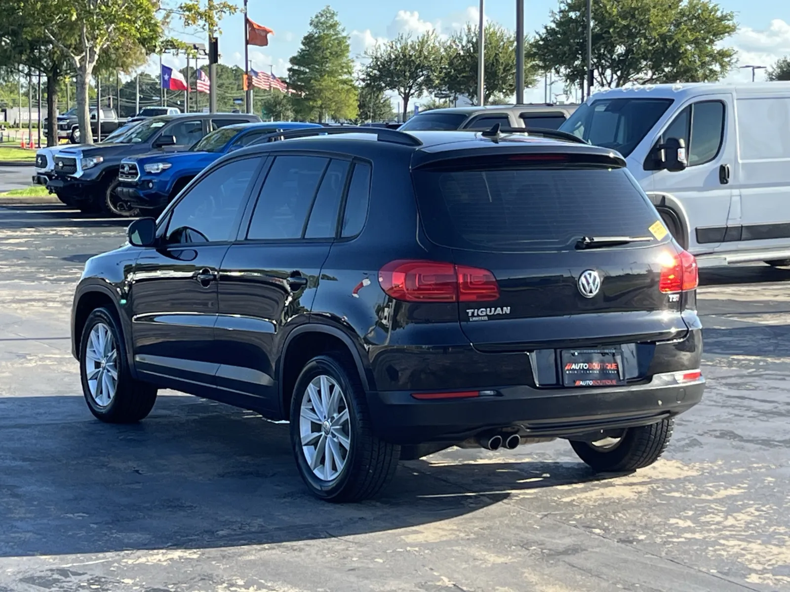 2017 Volkswagen Tiguan Limited Base - Photo 9