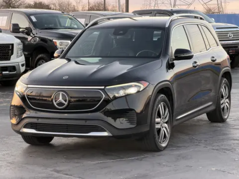 Another view of 2022 Mercedes-Benz EQB 300 for sale in Alvin, TX at Auto Boutique Texas
