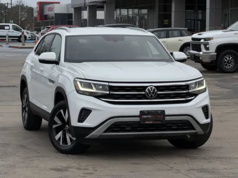 Photos of 2020 Volkswagen Atlas Cross Sport 2.0T SE for sale in Alvin, TX at Auto Boutique Texas
