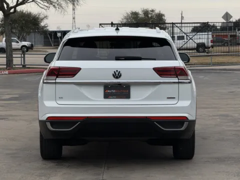 More photos of 2020 Volkswagen Atlas Cross Sport 2.0T SE at Auto Boutique Texas, TX