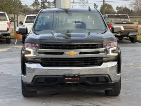 More photos of 2022 Chevrolet Silverado 1500 LTD LT at Auto Boutique Texas, TX
