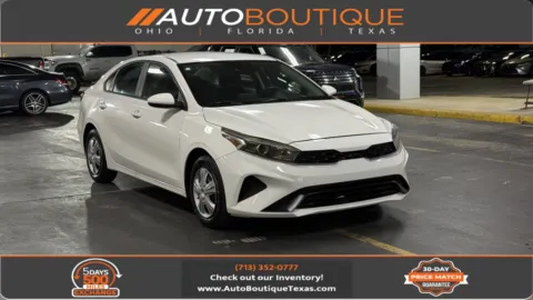 White 2022 Kia Forte FE for sale in Alvin, TX