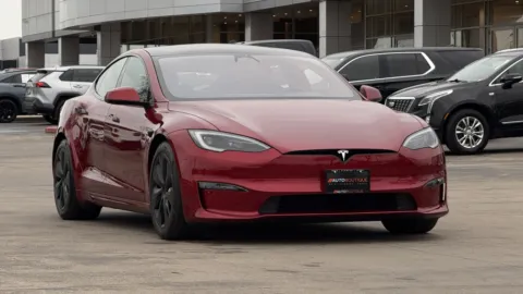 Red 2023 TESLA MODEL S Plaid for sale in Alvin, TX