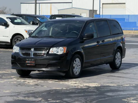 Another view of 2017 Dodge Grand Caravan SE for sale in Alvin, TX at Auto Boutique Texas