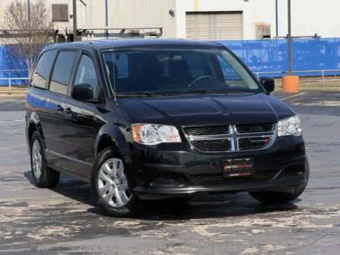 Photos of 2017 Dodge Grand Caravan SE for sale in Alvin, TX at Auto Boutique Texas