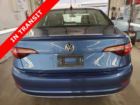 More photos of 2021 Volkswagen Jetta SE at Auto Boutique Texas, TX