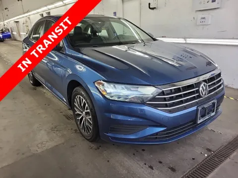 More photos of 2021 Volkswagen Jetta SE at Auto Boutique Texas, TX