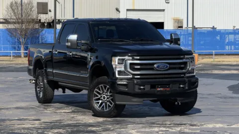 Photos of 2022 Ford Super Duty F-350 SRW Platinum for sale in Alvin, TX at Auto Boutique Texas