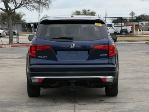 More photos of 2016 Honda Pilot Touring at Auto Boutique Texas, TX