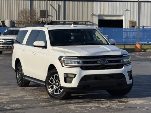 Photos of 2023 Ford Expedition Max XLT for sale in Alvin, TX at Auto Boutique Texas