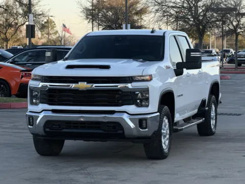 Another view of 2024 Chevrolet Silverado 2500HD LT for sale in Alvin, TX at Auto Boutique Texas