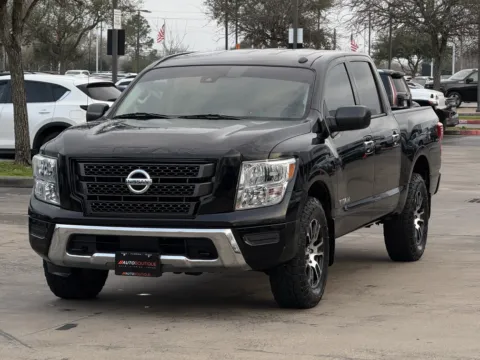 Another view of 2021 Nissan Titan SV for sale in Alvin, TX at Auto Boutique Texas
