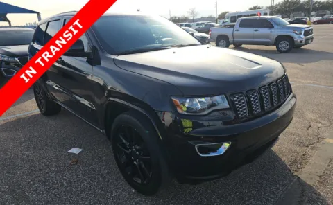 Another view of 2019 JEEP GRAND CHER Altitude for sale in Alvin, TX at Auto Boutique Texas