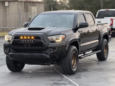 Another view of 2016 Toyota Tacoma TRD Sport for sale in Alvin, TX at Auto Boutique Texas