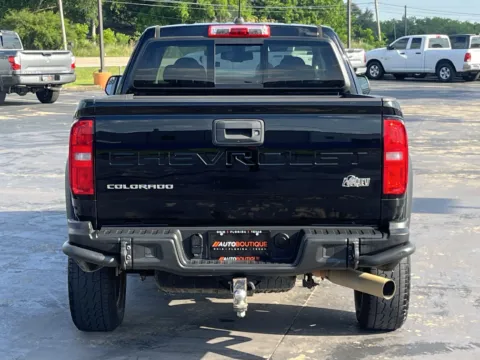 More photos of 2022 Chevrolet Colorado 4WD ZR2 at Auto Boutique Texas, TX