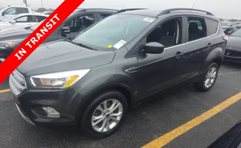 Gray 2018 Ford Escape SE for sale in Alvin, TX
