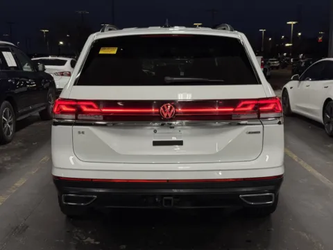 More photos of 2024 Volkswagen Atlas 2.0T SE w Technology at Auto Boutique Texas, TX