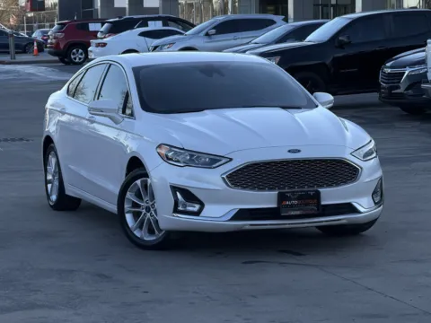 Photos of 2019 Ford Fusion Energi Titanium for sale in Alvin, TX at Auto Boutique Texas