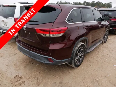 More photos of 2019 Toyota Highlander LE at Auto Boutique Texas, TX