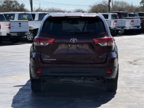 More photos of 2019 Toyota Highlander LE at Auto Boutique Texas, TX