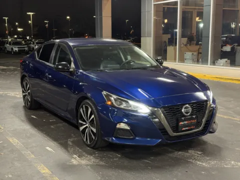 Photos of 2020 Nissan Altima 2.5 SR for sale in Alvin, TX at Auto Boutique Texas