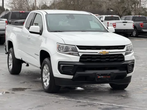 Another view of 2022 Chevrolet Colorado 2WD LT for sale in Alvin, TX at Auto Boutique Texas