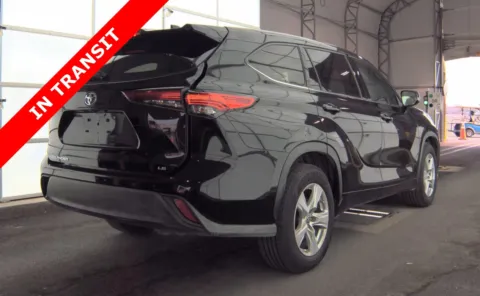 More photos of 2022 Toyota Highlander LE at Auto Boutique Texas, TX