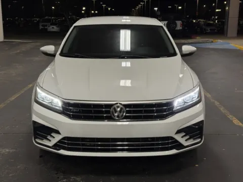 More photos of 2017 Volkswagen Passat R-Line w Comfort Pkg at Auto Boutique Texas, TX