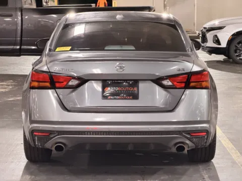 More photos of 2021 Nissan Altima 2.5 SR at Auto Boutique Texas, TX
